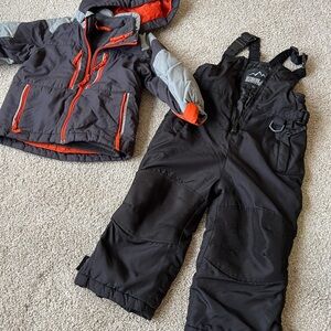 Black and Gray Winter Jacket and Snow Pants Set